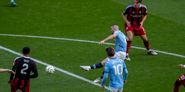 开云官网-瓜迪奥拉：没人能拦住阿达马 放空科瓦他就会进球